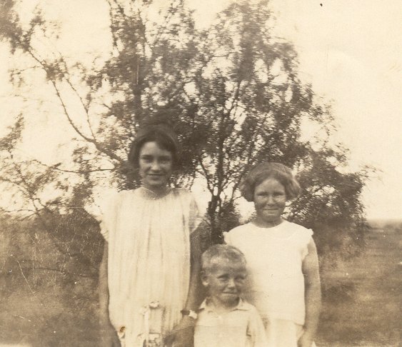 Frankie Lee, Elsie, C.T. circa 1932