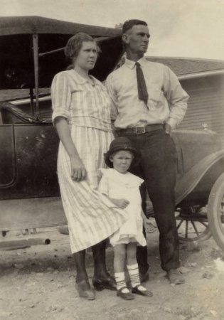 Daddy Straley and children